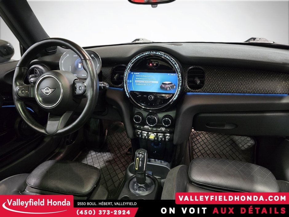 MINI 3 Door Cooper SE IMPECCABLE! 2023-15