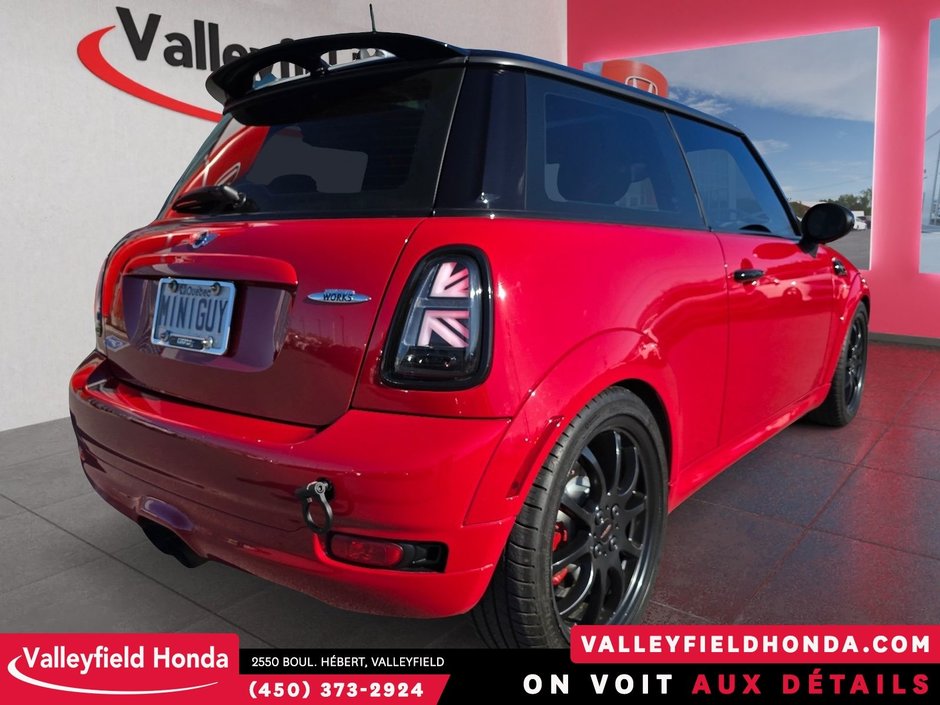 MINI Cooper Hardtop John Cooper Works 1.6l TURBO 210HP MANUEL 2009-5