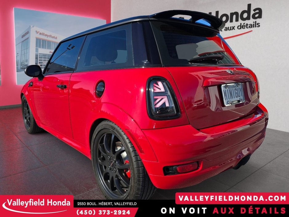 MINI Cooper Hardtop John Cooper Works 1.6l TURBO 210HP MANUEL 2009-7