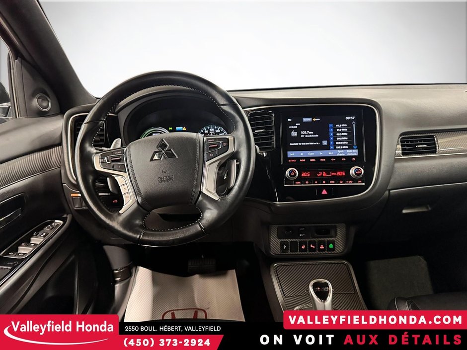 Mitsubishi OUTLANDER PHEV 35 KM FULL ELECTRIQUE TOIT OUVRANT VOLANT CHAUFFAN 2020-14
