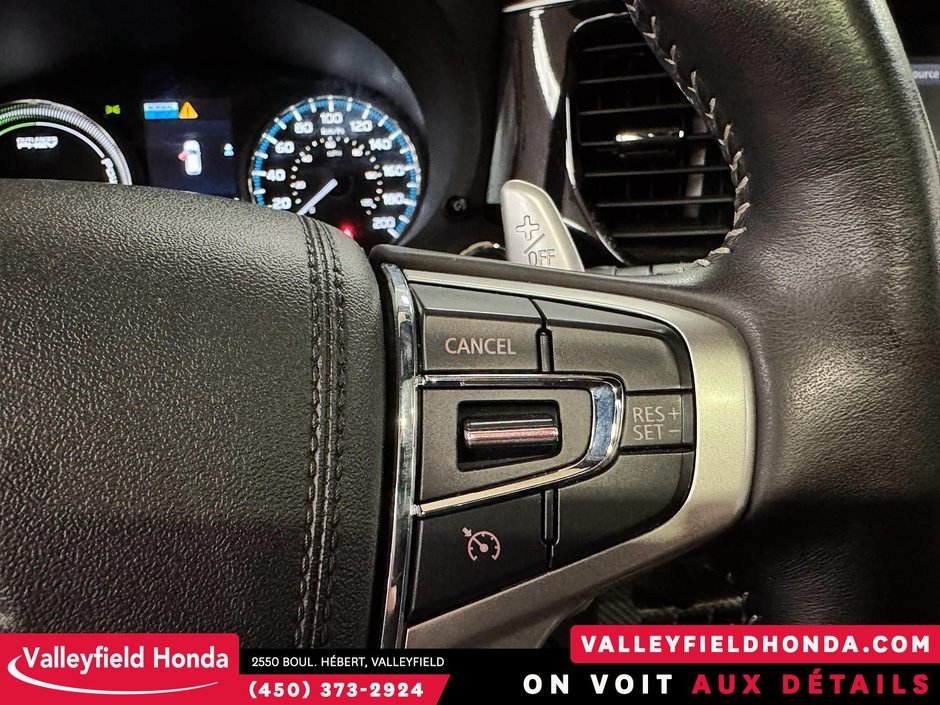 Mitsubishi OUTLANDER PHEV 35 KM FULL ELECTRIQUE TOIT OUVRANT VOLANT CHAUFFAN 2020-17