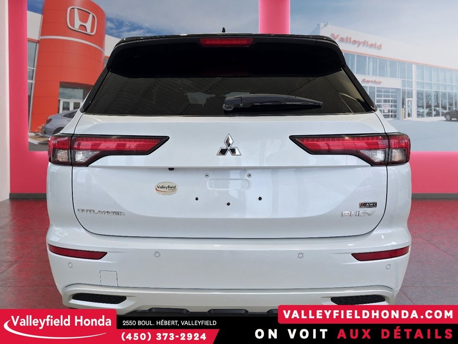 Mitsubishi Outlander PHEV GT 2023-9