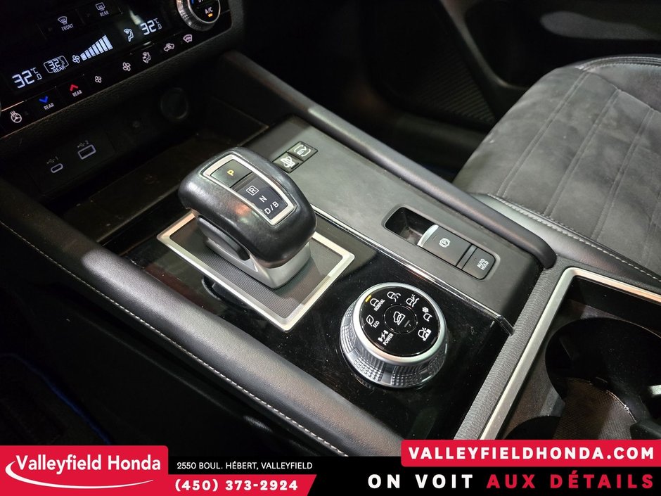 Mitsubishi Outlander Plug-In Hybrid LE - 7 PASSAGER 61KM D'AUTONOMIE EV 2024-25