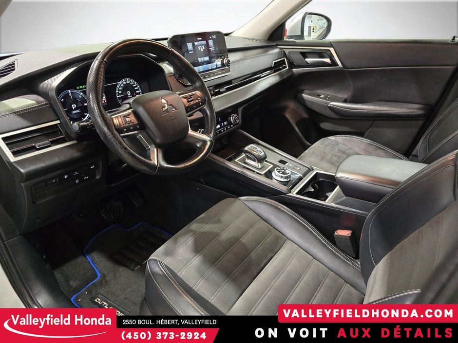 Mitsubishi Outlander Plug-In Hybrid LE - 7 PASSAGER 61KM D'AUTONOMIE EV 2024-12