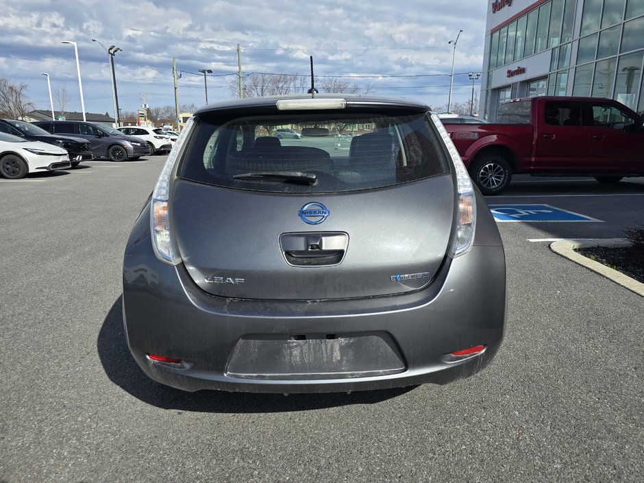 Nissan Leaf SL 160KM AUTONOMIE BOSE AUDIO CUIR VOLANT CHAUFFAN 2016-7