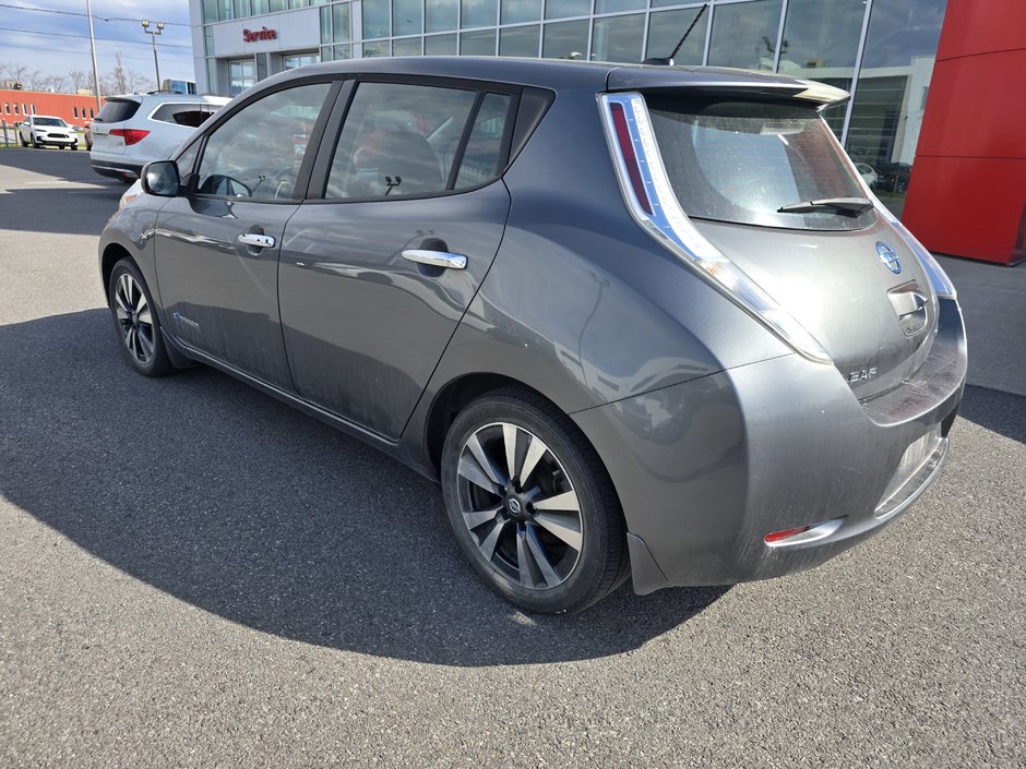 Nissan Leaf SL 160KM AUTONOMIE BOSE AUDIO CUIR VOLANT CHAUFFAN 2016-8