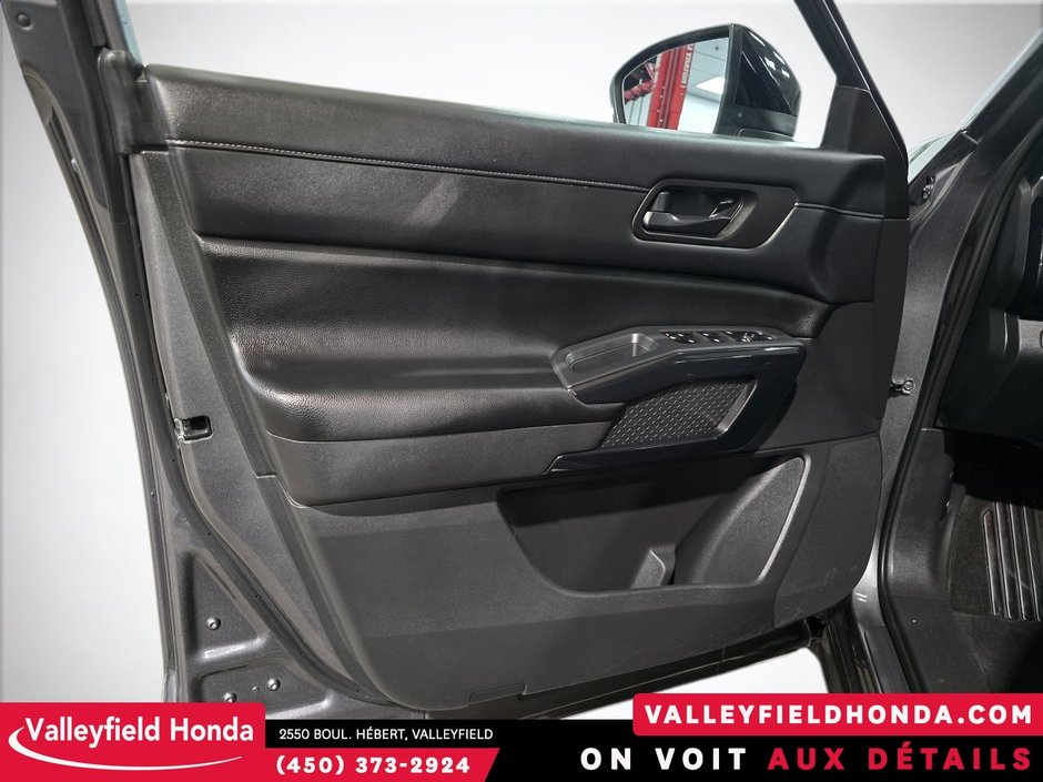 2023 Nissan Pathfinder S 4X4 COMME NEUF !-15