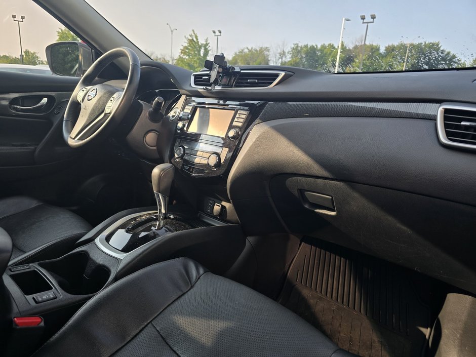 2016 Nissan Rogue SL AWD TOIT PANO SIÈGES CHAUFFANTS MAGS-2