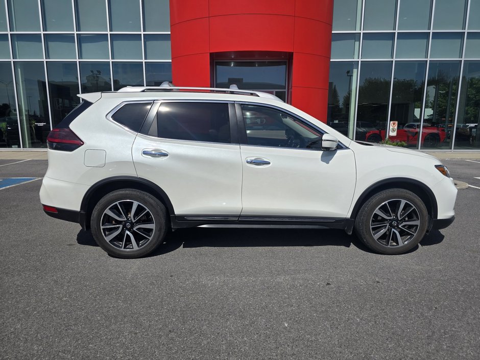 2020 Nissan Rogue SV PLATINUM IMPECCABLE!-2