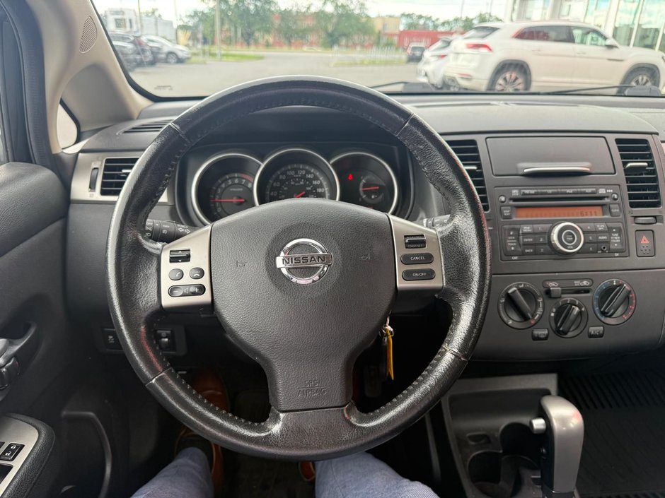 2012 Nissan Versa SL-9