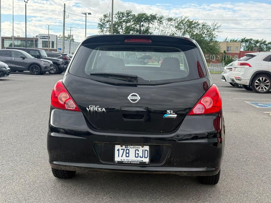 2012 Nissan Versa SL-5