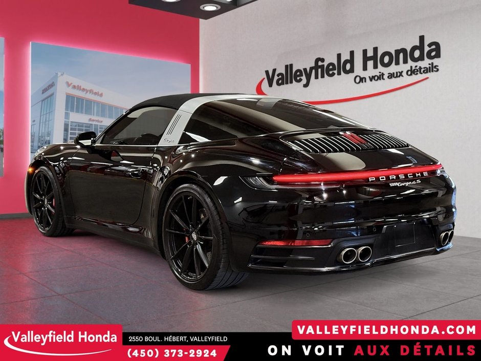 Porsche 911 TARGA 4S STICK SHIFT 2022-8