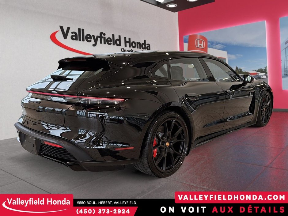 Porsche Taycan GTS Sport Turismo AWD 690HP 2024-5
