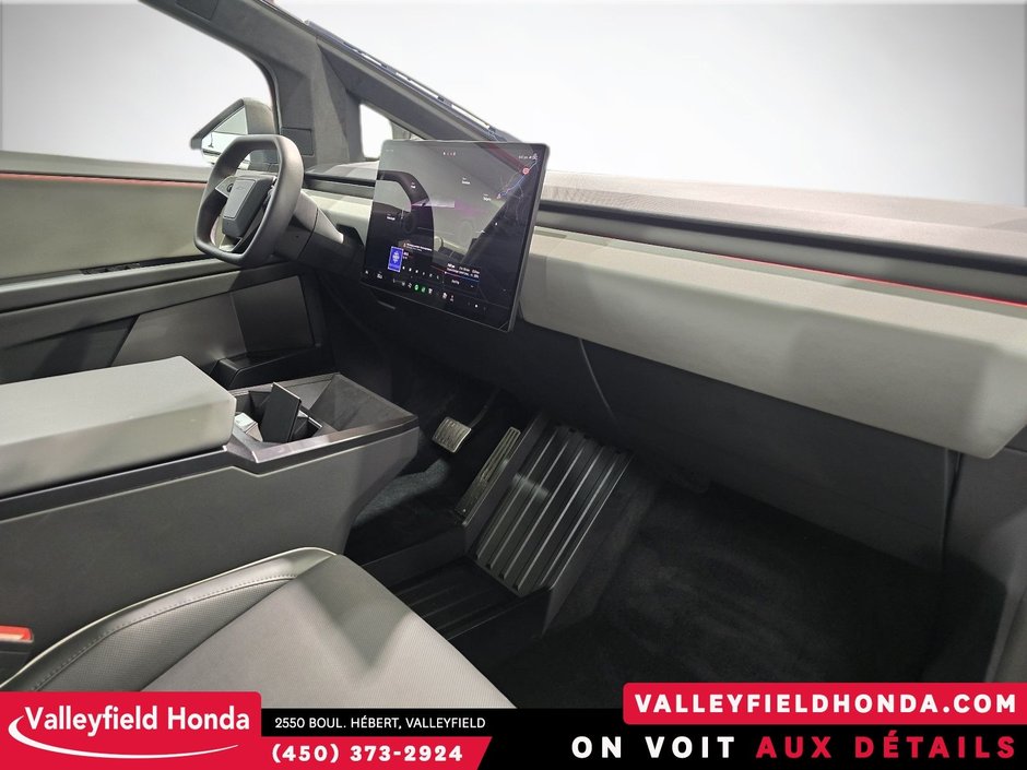 2025 Tesla Cybertruck AWD - IMPECCABLE NEUF-4