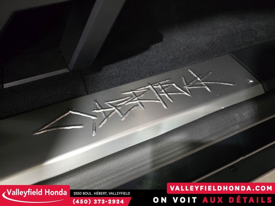 2025 Tesla Cybertruck AWD - IMPECCABLE NEUF-5