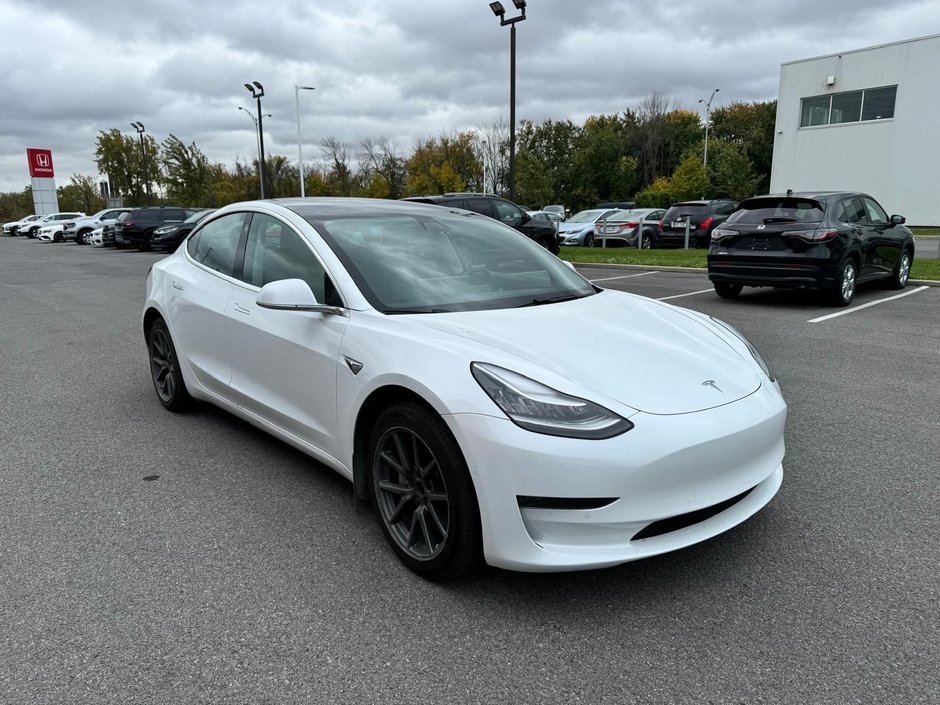 Tesla MODEL 3 Standard Range Plus - Autopilot 2019-2