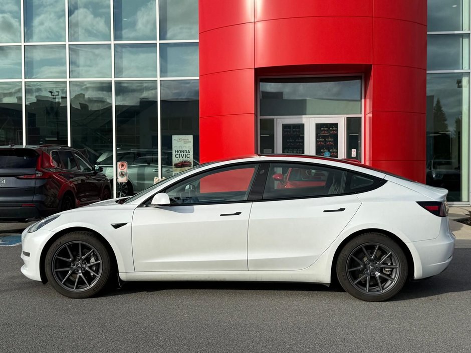 2022 Tesla Model 3-7