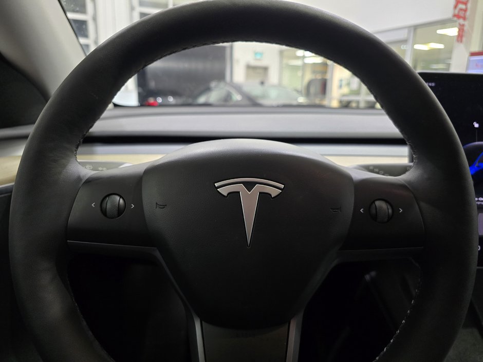 2023 Tesla Model Y STANDARD RANGE 380KM D'AUTONOMIE CUIR MAGS-17