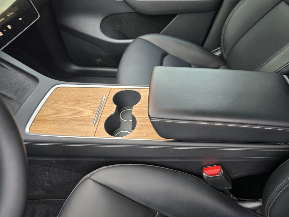 Tesla Model Y  2023-1