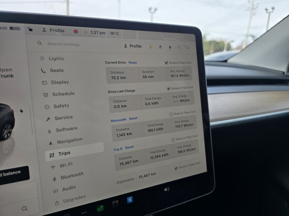 Tesla Model Y  2023-4