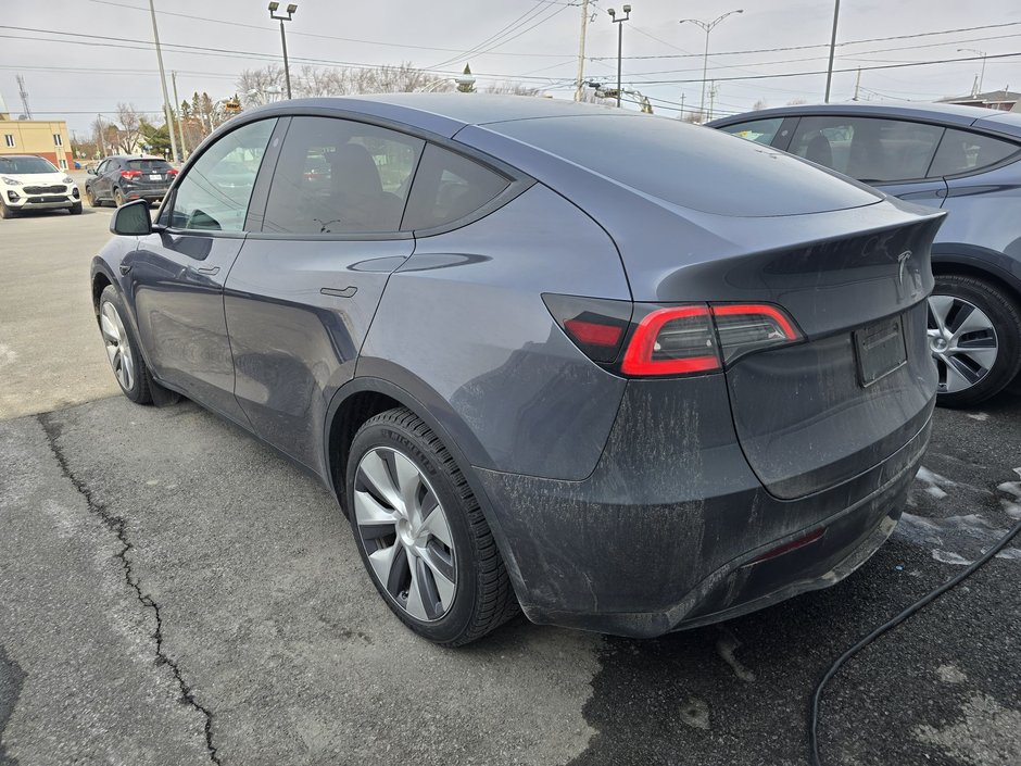 Tesla Model Y  2023-5