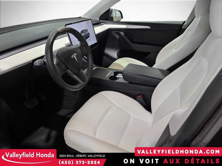 2023 Tesla Model Y Long Range AWD IMPECCABLE-12