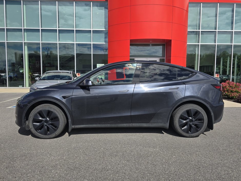 Tesla Model Y  2024-4