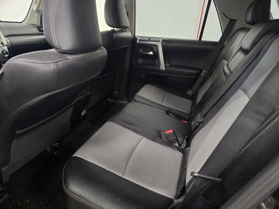 Toyota 4Runner SR5 PREMIUM 2023-5