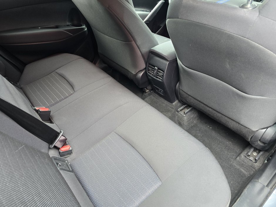 2024 Toyota Corolla Cross SE HYBRID-3