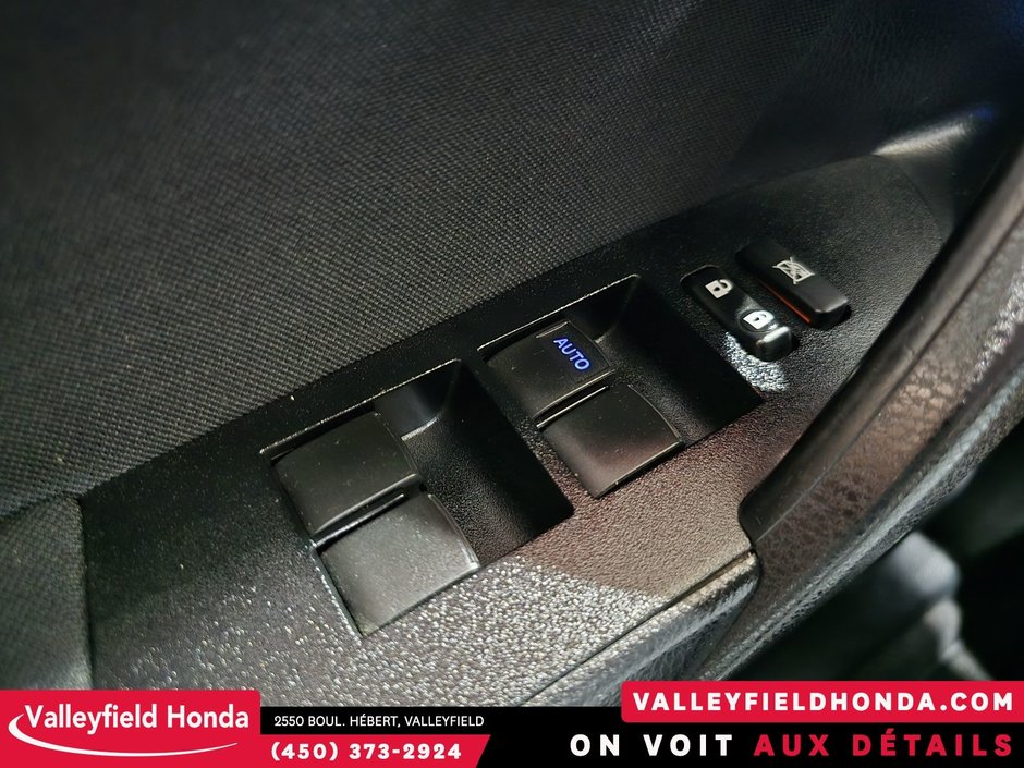 Toyota Corolla LE SIÈGES CHAUFFANTS CRUISE CAMERA RECUL 2015-28