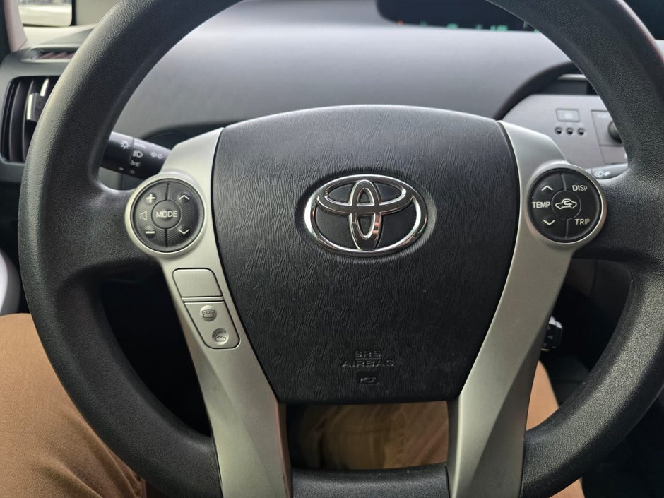 Toyota Prius HYBRIDE - FIABLE & ECONOMIQUE 2013-6