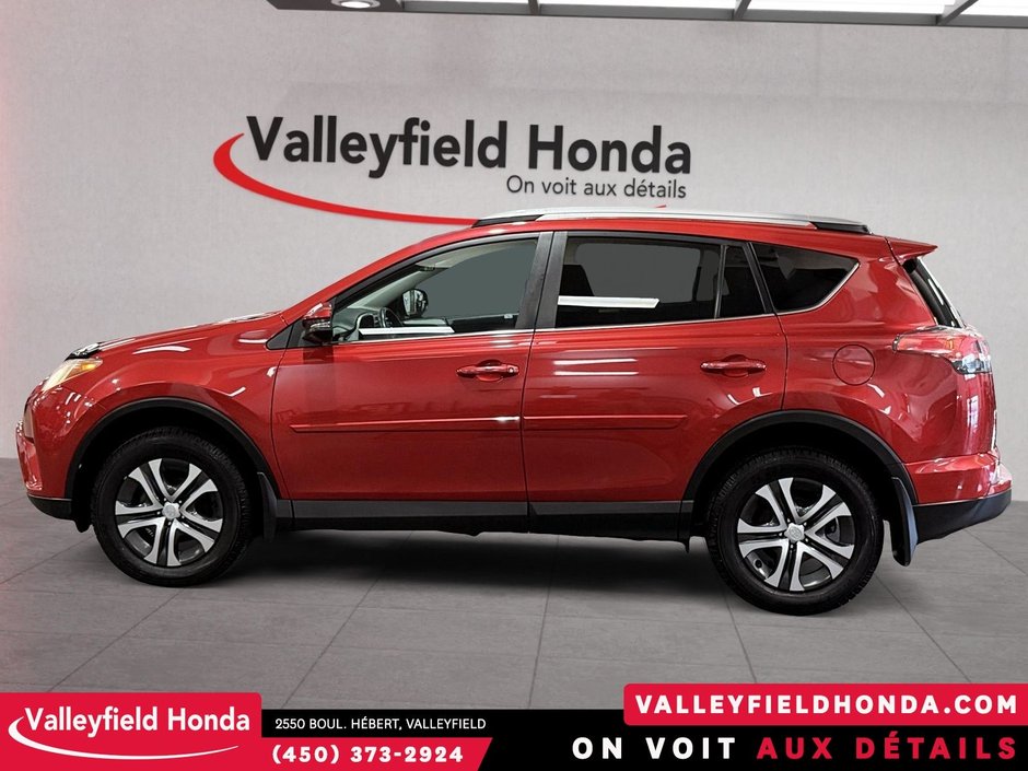 Toyota RAV4 LE AWD IMPECCABLE 2017-8
