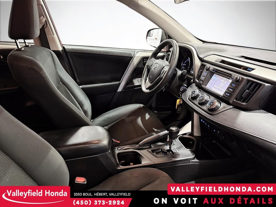 Toyota RAV4 LE AWD IMPECCABLE 2017-4