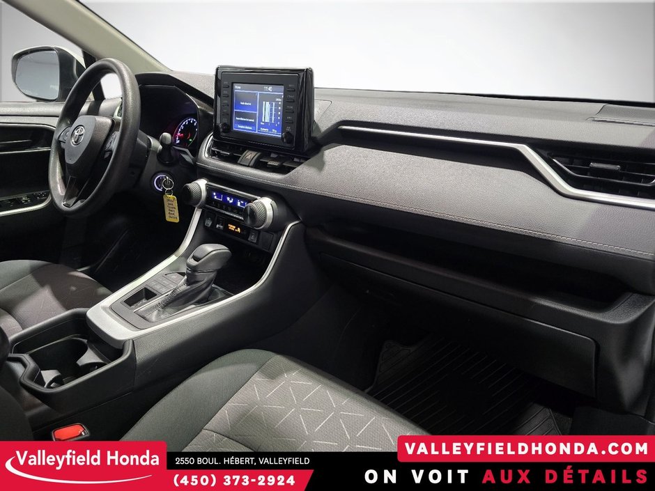 2019 Toyota RAV4 LE-4