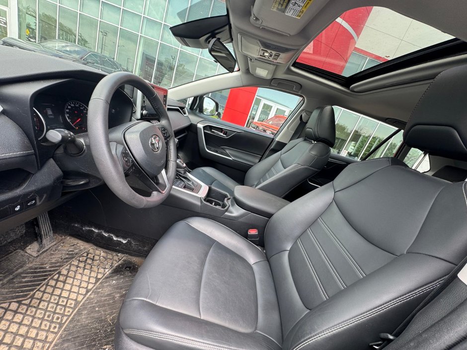 2022 Toyota RAV4 XLE AWD TOIT OUVRANT-9