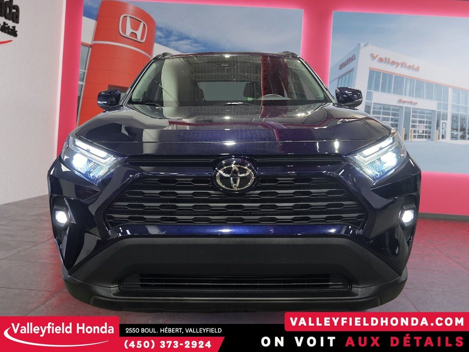 Toyota RAV4 XLE PREMIUM MAGS 19PO AWD TOIT OUVRANT 2022-1