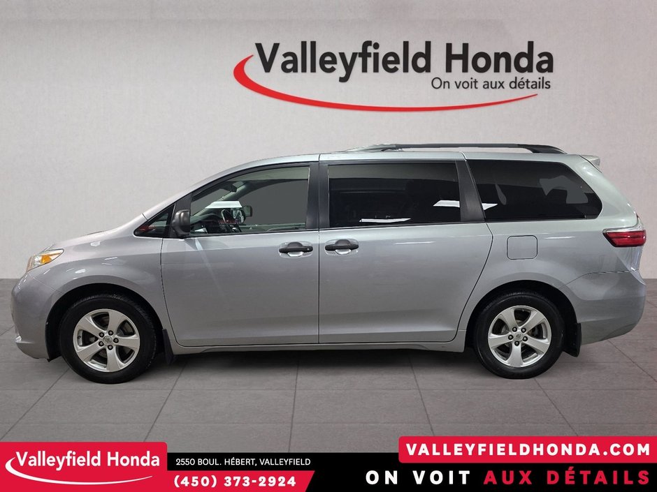 Toyota Sienna  2015-8