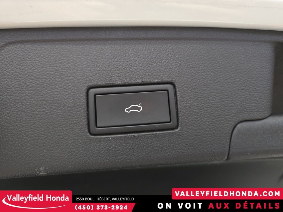 2023 Volkswagen Atlas Cross Sport Execline IMPECCABLE !-10