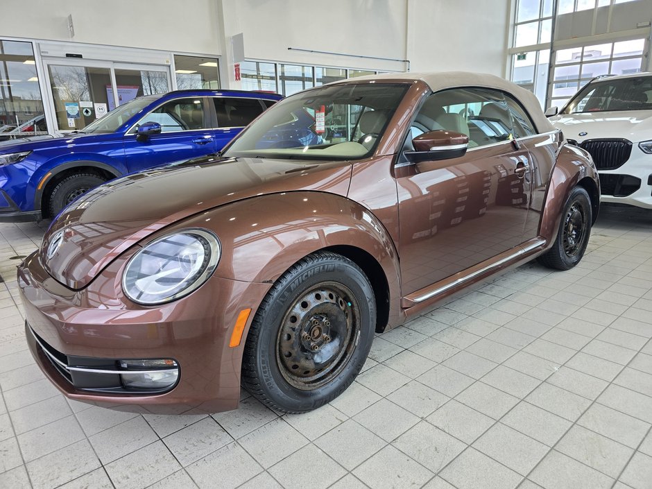 Volkswagen Beetle Convertible  2016-0