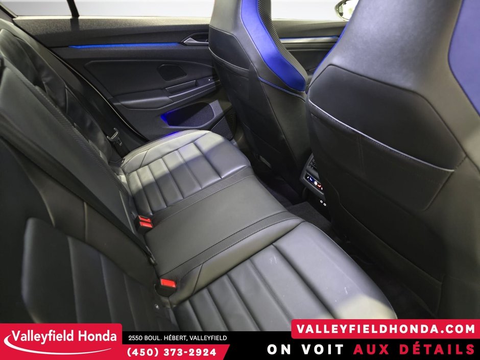 2023 Volkswagen Golf R-31