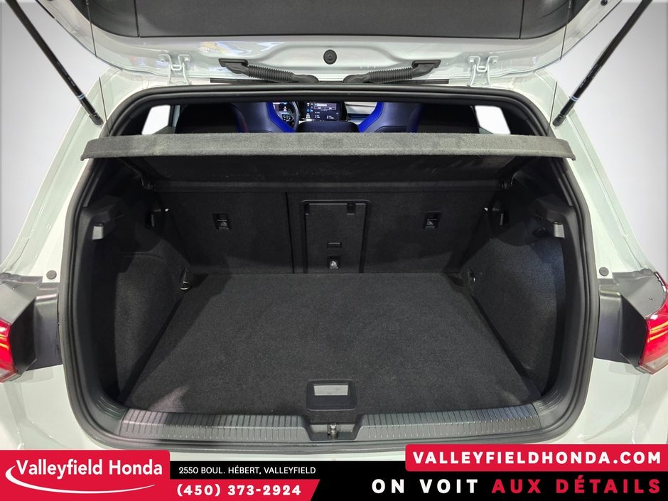 2023 Volkswagen Golf R-10