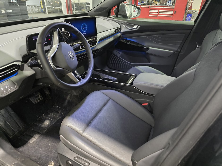 Volkswagen ID.4 Pro S AWD CUIR SIÈGES / VOLANT CHAUFFANTS CARPLAY 2023-3