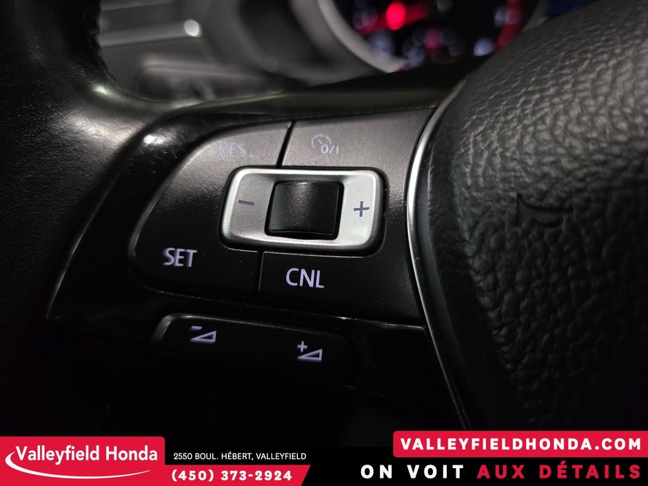 2018 Volkswagen Tiguan Comfortline TOIT PANORAMIQUE CUIR PUSHSTART MAGS-18