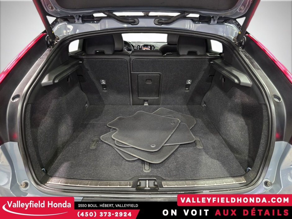 Volvo C40 Recharge Pure Electric Ultimate - CONDITION A1 2022-9