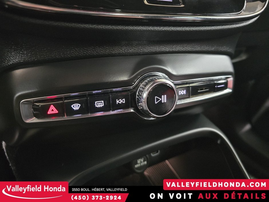 Volvo C40 Recharge Pure Electric Ultimate - CONDITION A1 2022-31