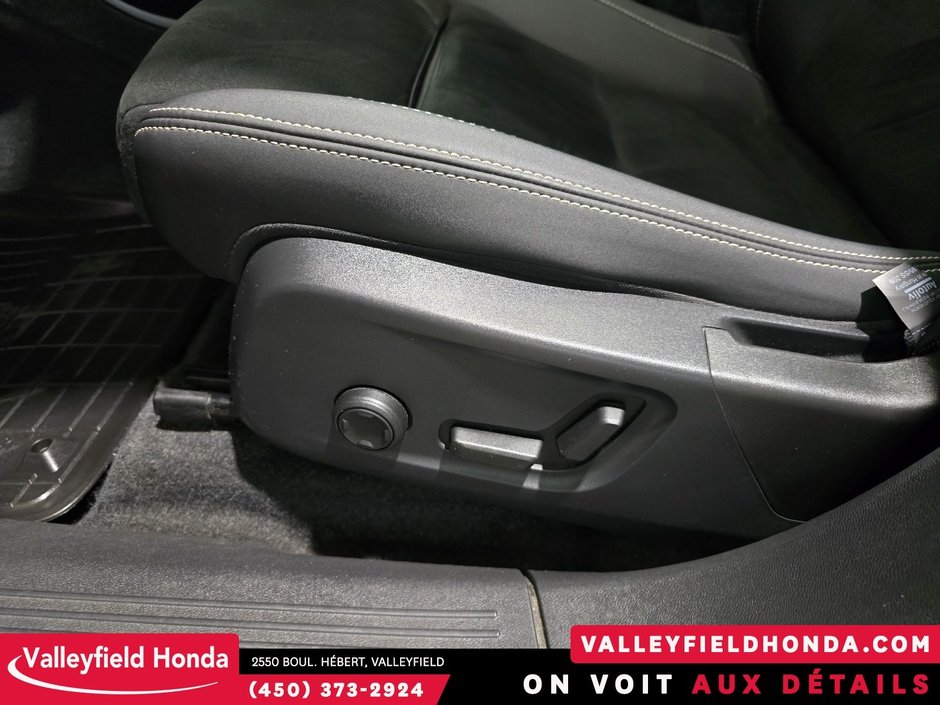 Volvo C40 Recharge Pure Electric Ultimate - CONDITION A1 2022-16