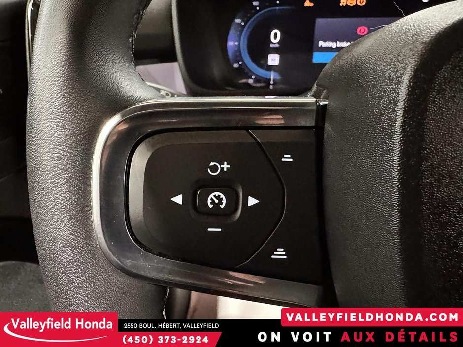 Volvo XC40 Recharge Pure Electric Ultimate 409KM AUTONOMIE TOIT PANORAMIQUE CARPLAY 2023-17