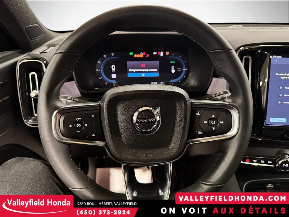 Volvo XC40 Recharge Pure Electric Ultimate 409KM AUTONOMIE TOIT PANORAMIQUE CARPLAY 2023-14