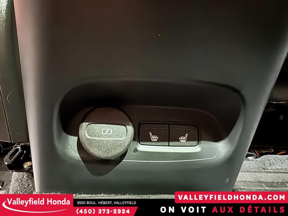 Volvo XC40 Recharge Pure Electric Ultimate 409KM AUTONOMIE TOIT PANORAMIQUE CARPLAY 2023-13