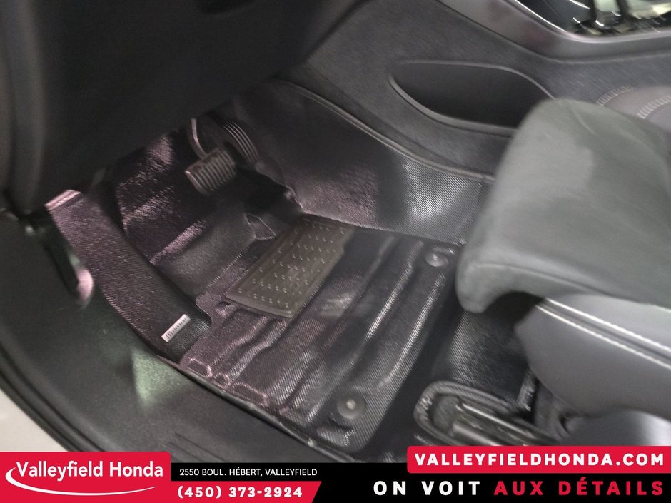 2024 Volvo XC40 Recharge Pure Electric Ultimate ULTRA TWIN AWD 402HP-20